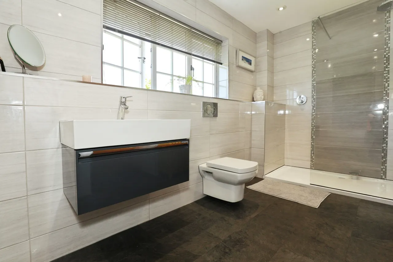 Wychwood Park, Crewe, CW2, photo 14