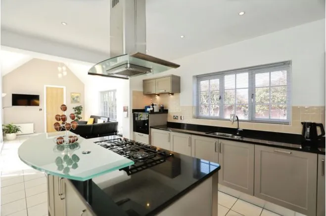 Wychwood Park, Crewe, CW2, photo 11