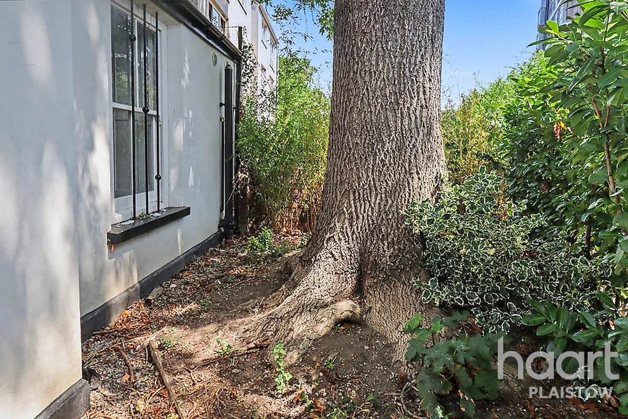 Plaistow, Newham, E13, photo 23