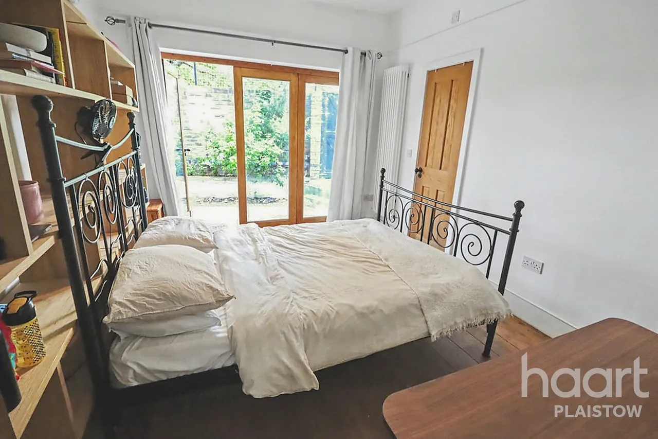Plaistow, Newham, E13, photo 14