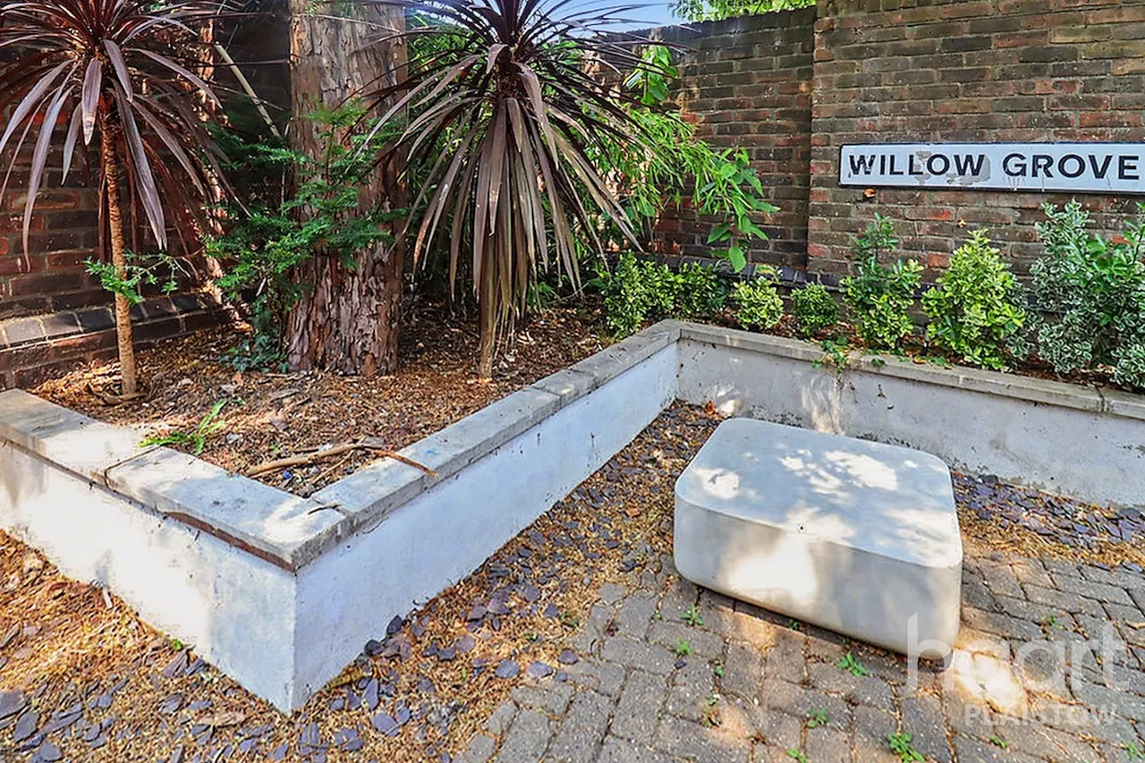 Plaistow, Newham, E13, photo 17