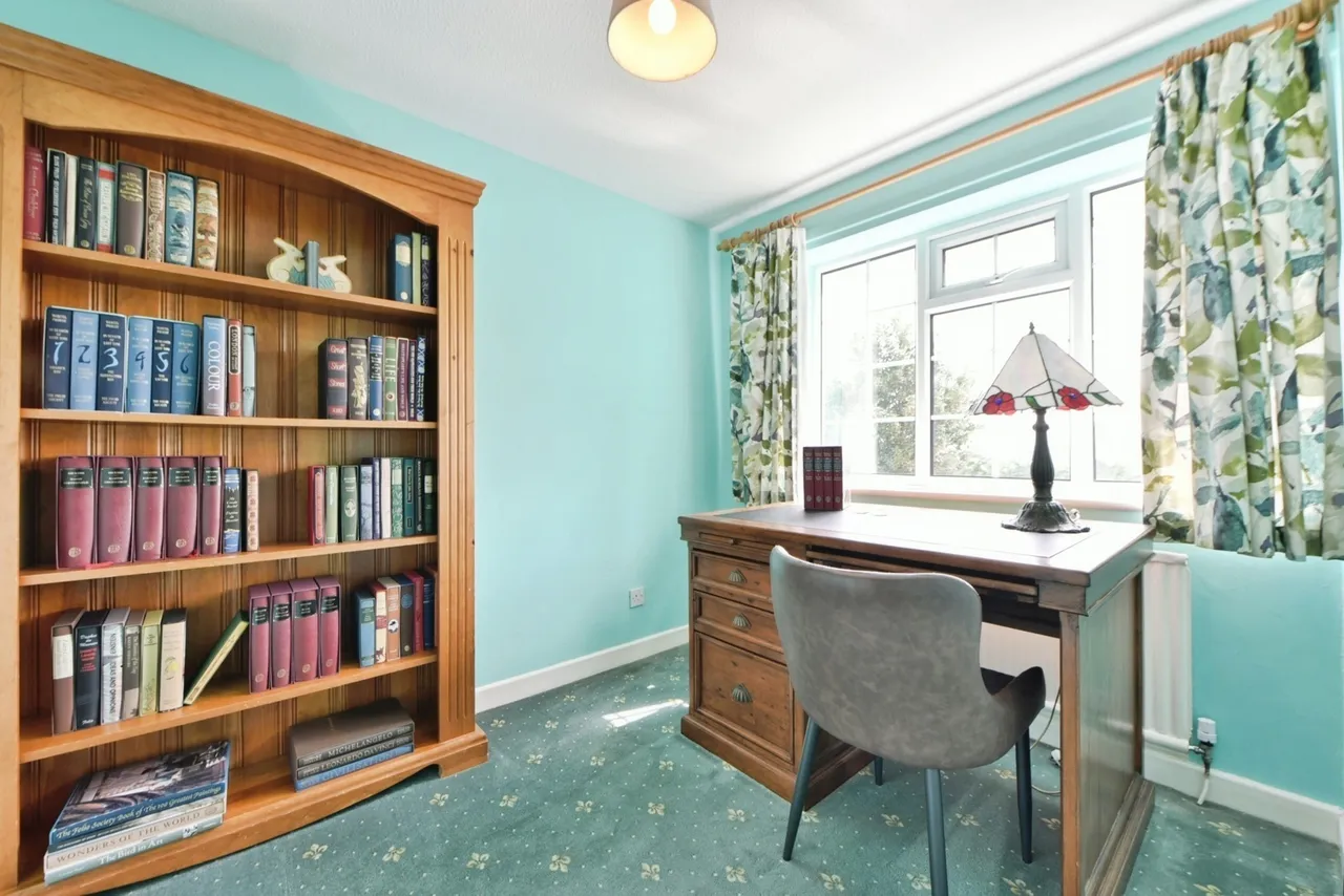 Meadow Close, Whaley Bridge, High Peak, Derbyshire, SK23, photo 10