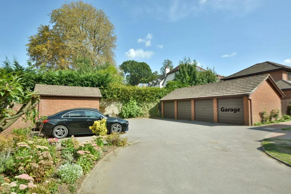 Lewens Close, Wimborne, BH21, photo 16