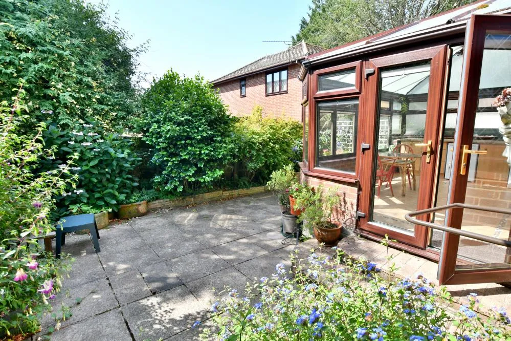 Lewens Close, Wimborne, BH21, photo 15