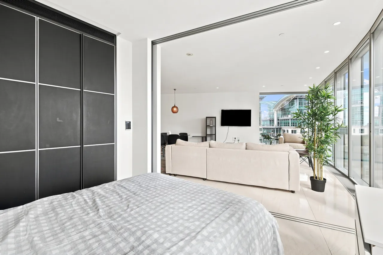St. George Wharf, London, SW8, photo 11