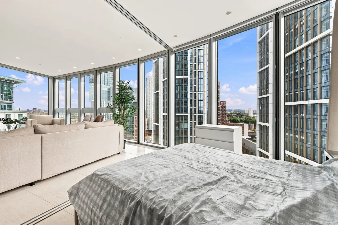 St. George Wharf, London, SW8, photo 9