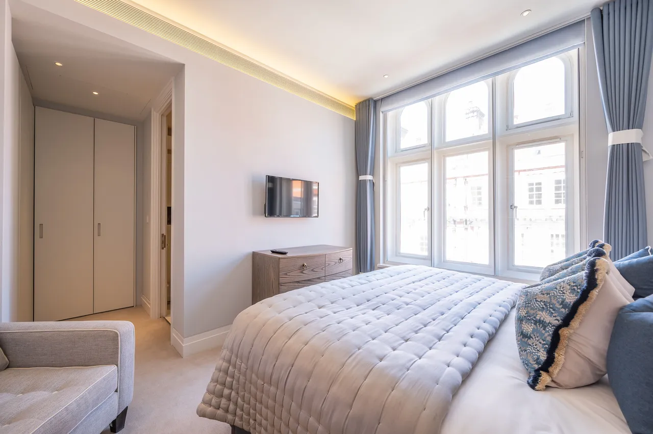 Apartment 4.01, 62 Green Street, London, photo 5
