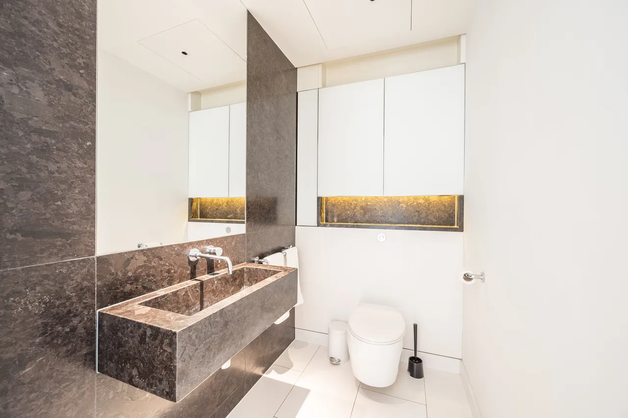 Apartment 4.01, 62 Green Street, London, photo 7