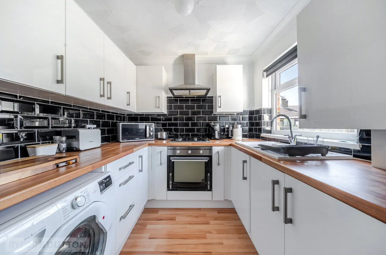Heathmoor Way, Halifax, HX2, photo 4