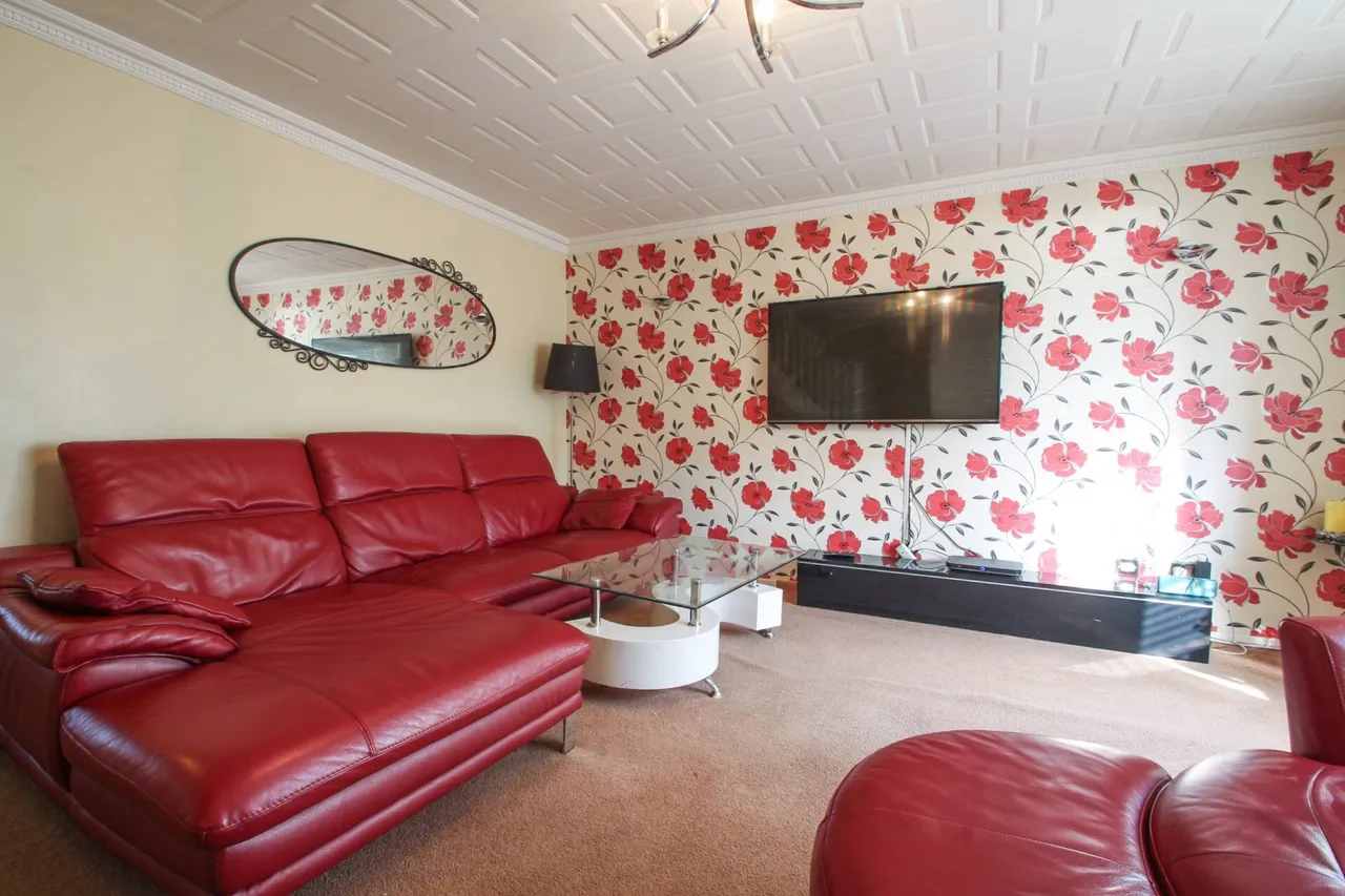 Amhurst Walk, London, Greater London, SE28, photo 3