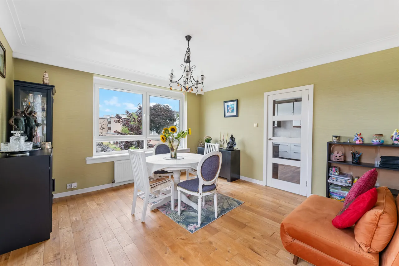 Kirkvale Drive, Newton Mearns, photo 4