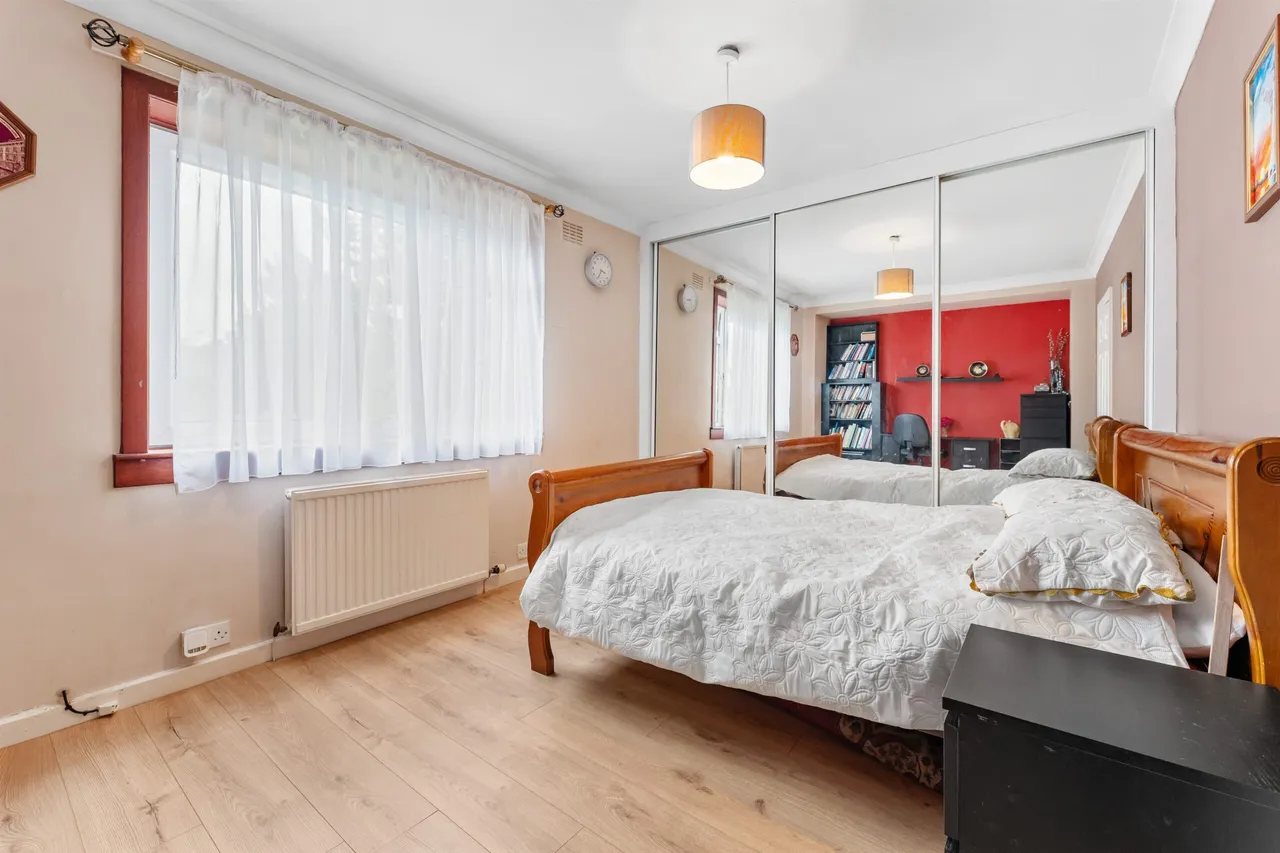 Kirkvale Drive, Newton Mearns, photo 12