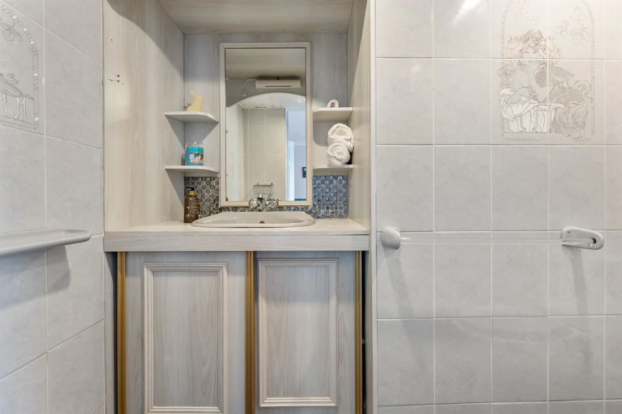 Kirkvale Drive, Newton Mearns, photo 15