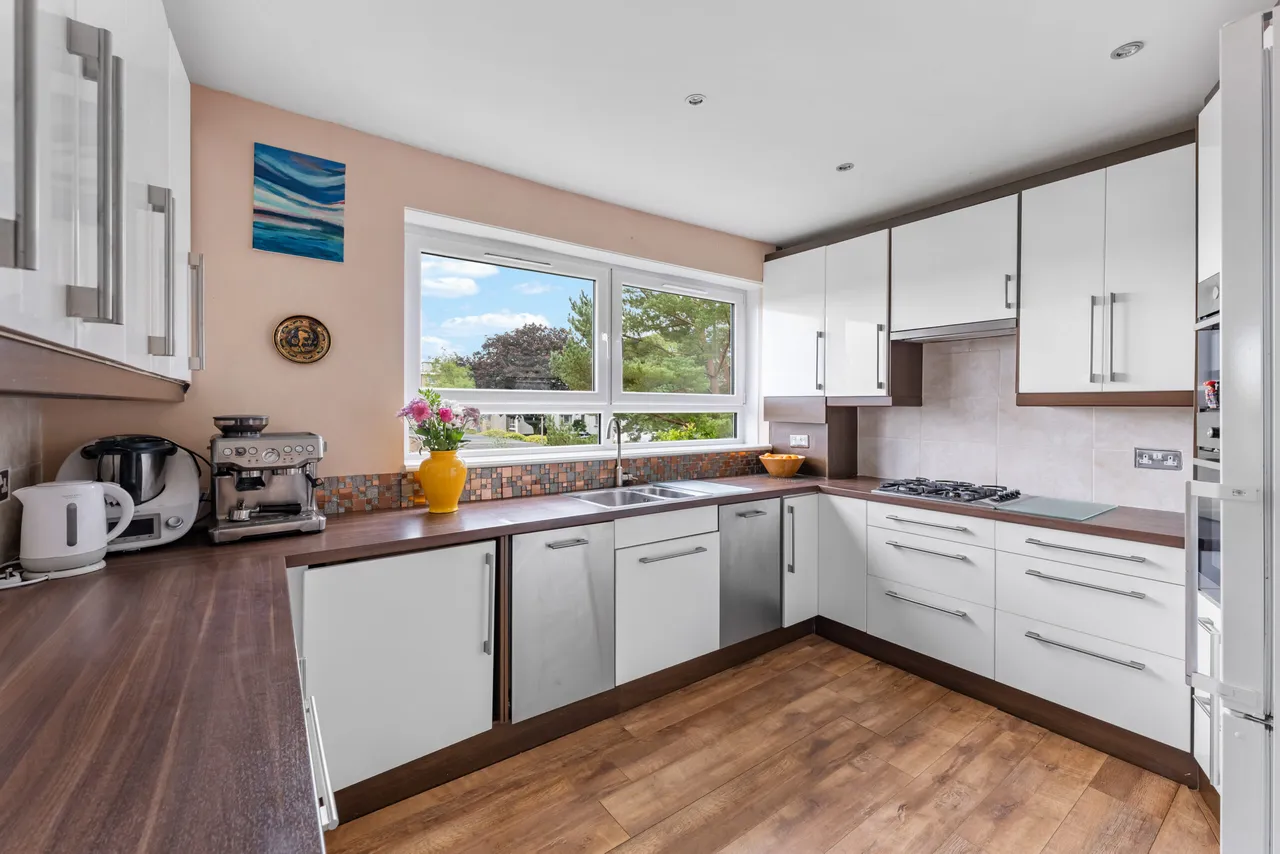 Kirkvale Drive, Newton Mearns, photo 6