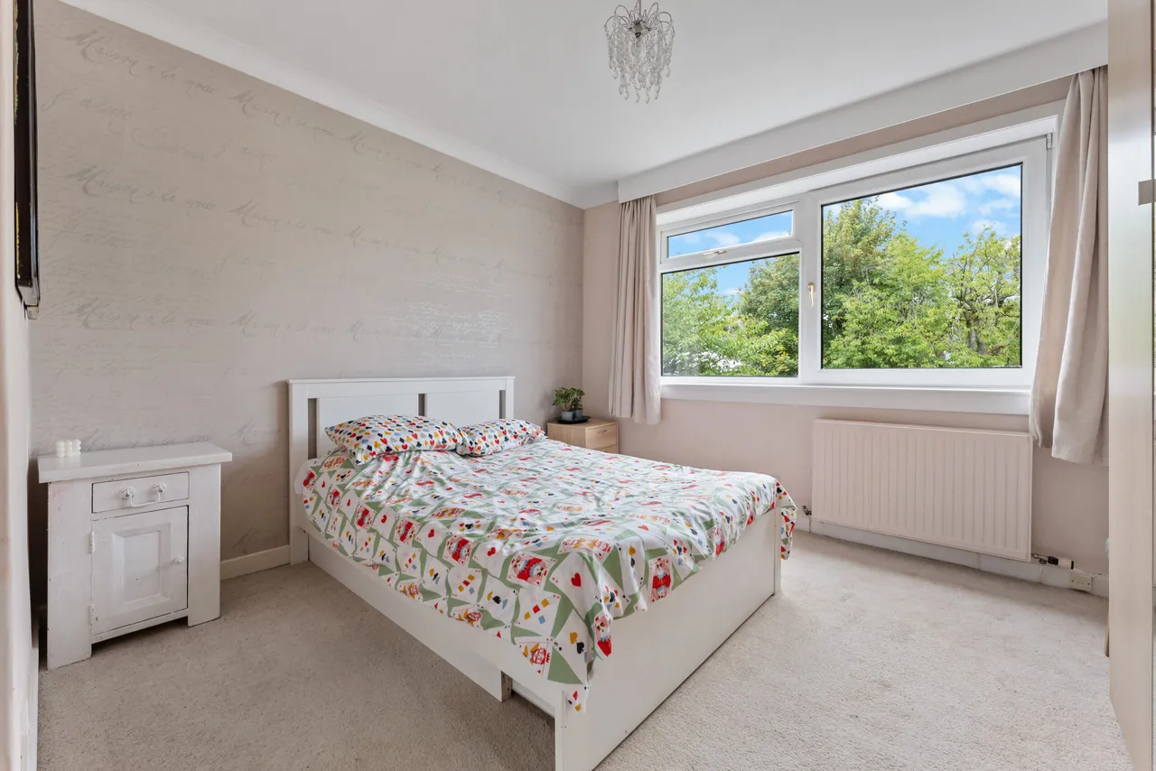 Kirkvale Drive, Newton Mearns, photo 7