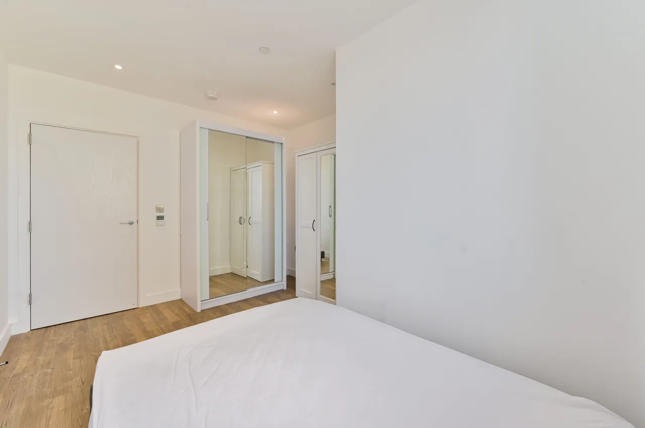 Flat 166, Gladwin Tower, 50 Wandsworth Road, London, photo 12