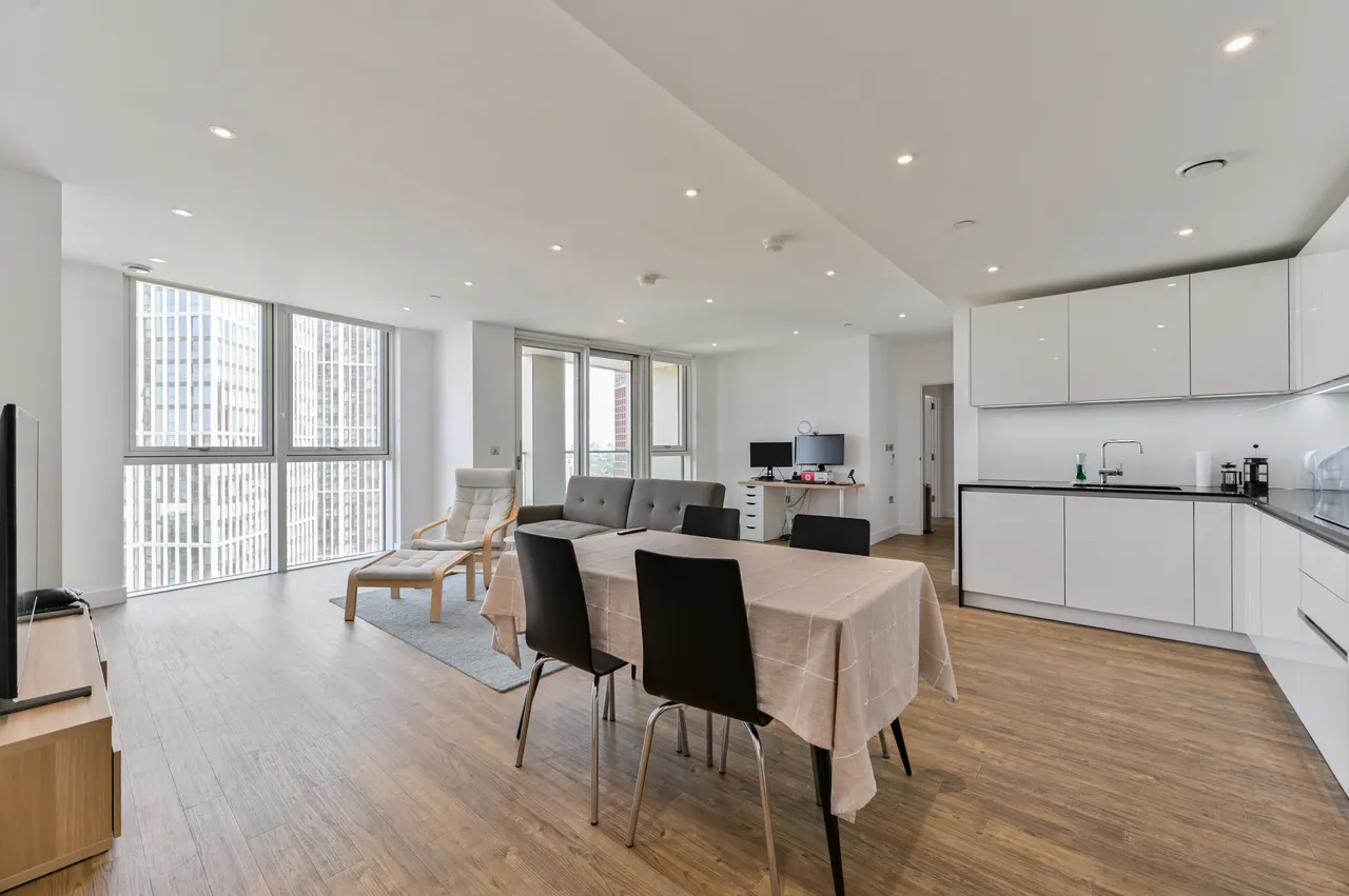 Flat 166, Gladwin Tower, 50 Wandsworth Road, London, photo 9