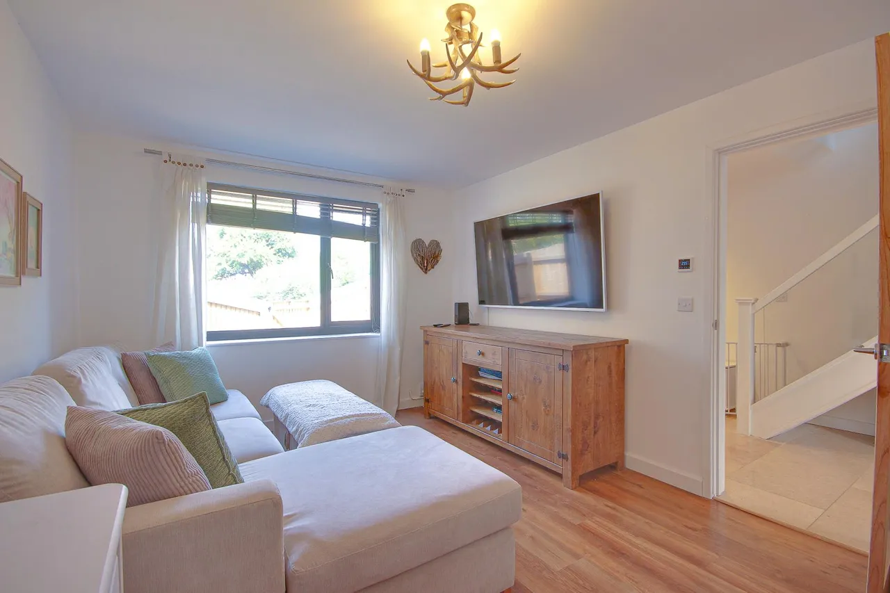 Elmgrove Estate, Hardwicke, Gloucester, GL2, photo 8