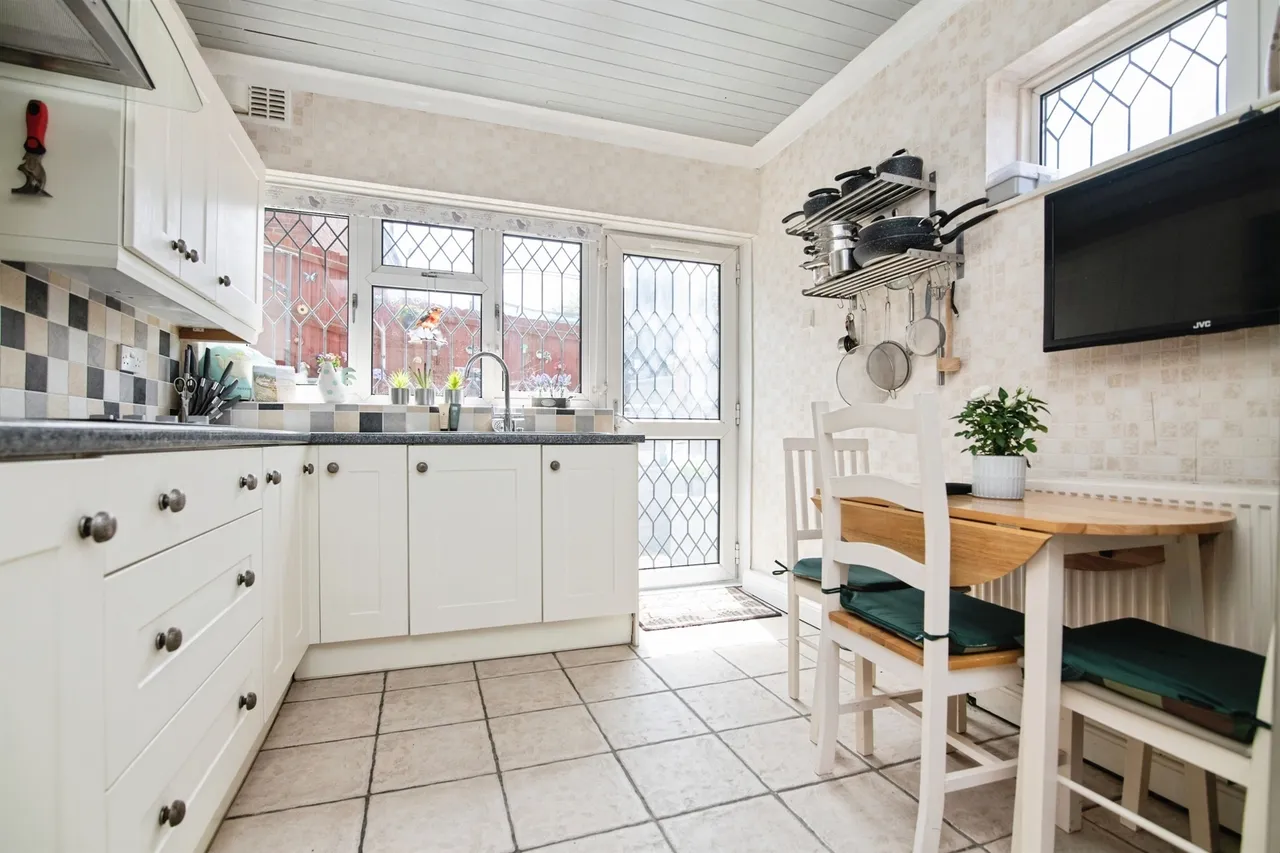 Abbey Road, Warley Woods, B67, photo 2