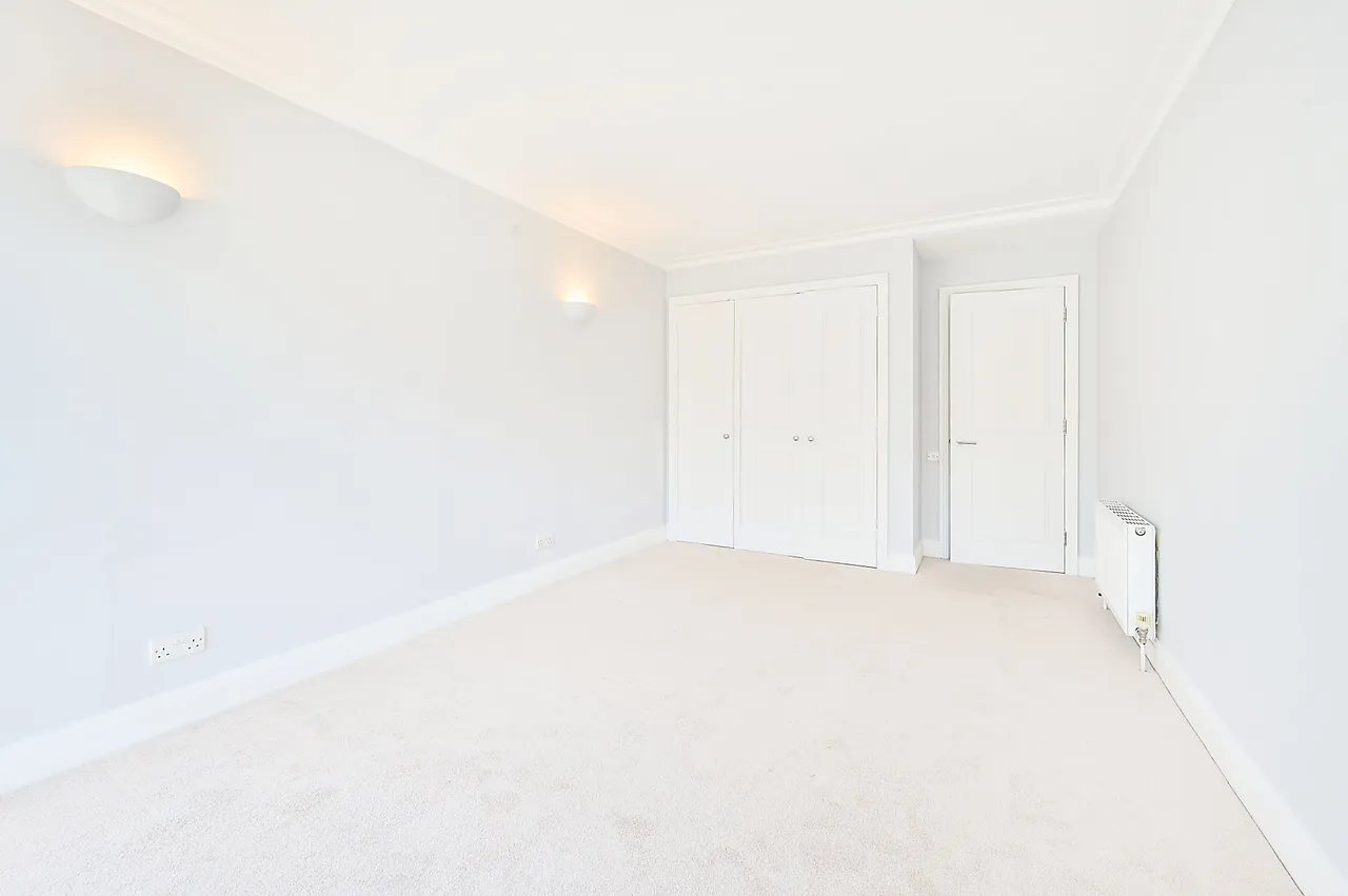 Flat 6, 38 Carlton Drive, London, photo 10