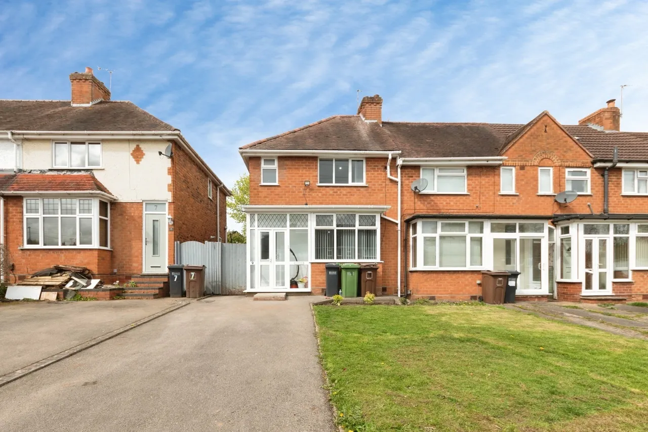 3 bed house for sale — Ringswood Road, Solihull, West Midlands, B92