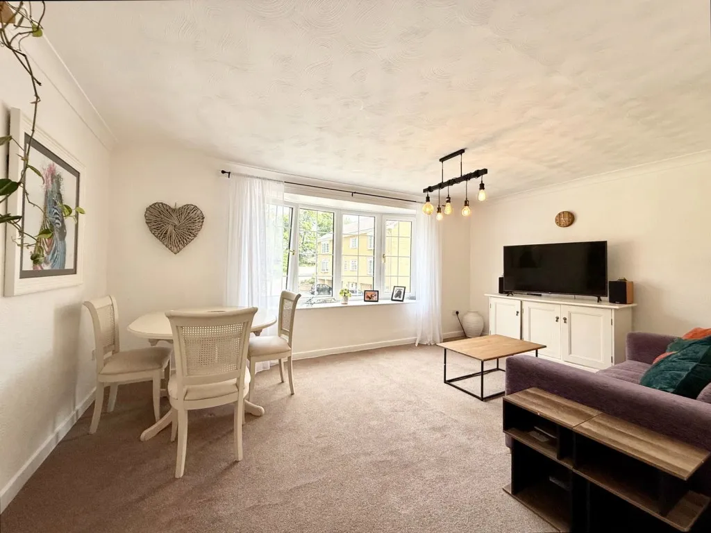 Wetherby ~ Leconfield Court, LS22, photo 5