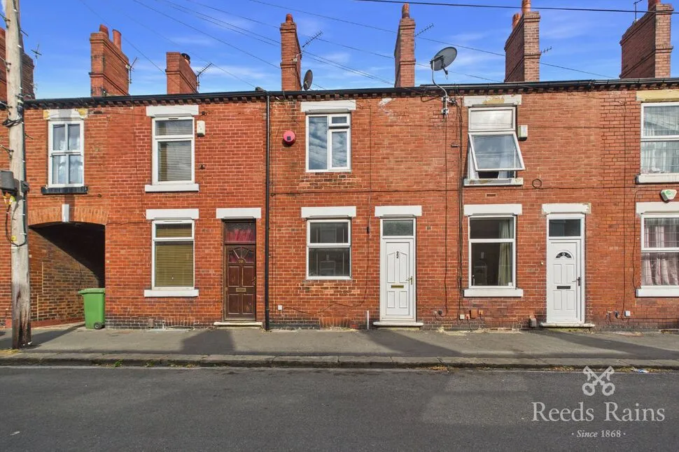 2 bed house for sale, Manor Road, Wakefield, WF2