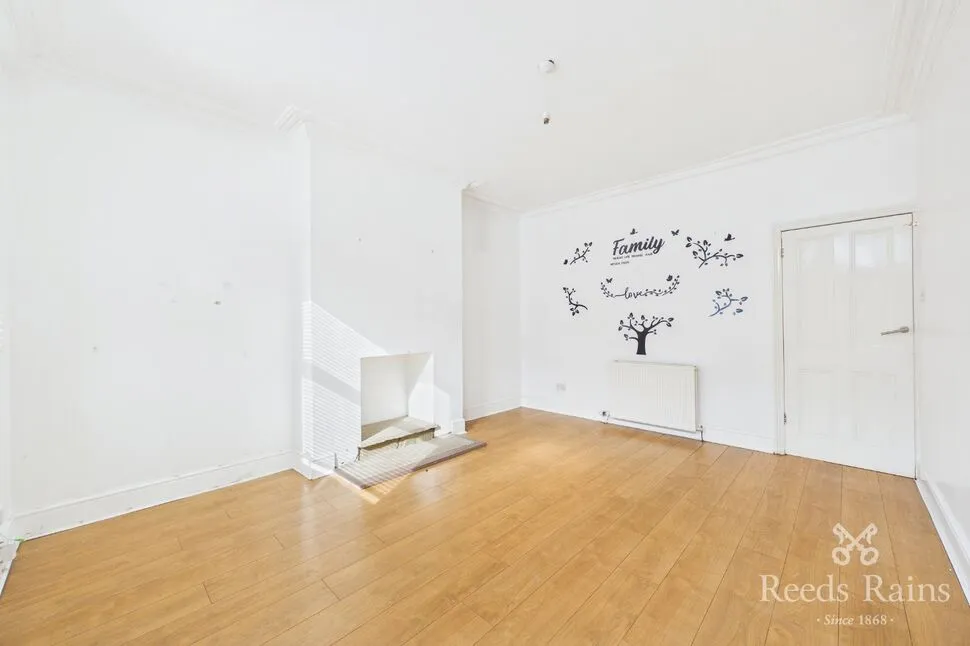 Manor Road, Wakefield, WF2, photo 2
