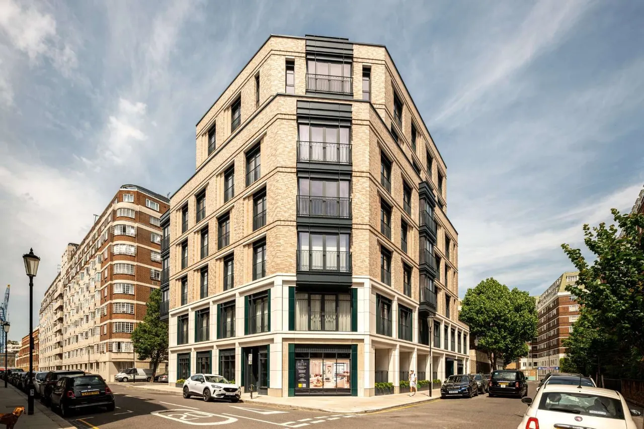 The Lucan, 2 Lucan Place, London, SW3 3PB, photo 2