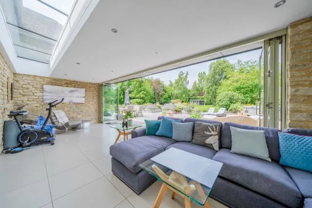 Main Road, Witney, OX29, photo 11