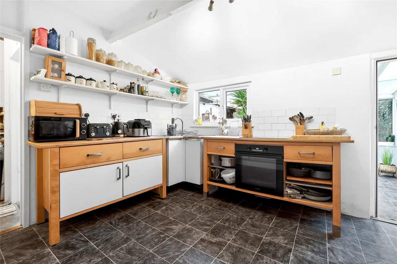 Carnarthen Road, Camborne, TR14, photo 3