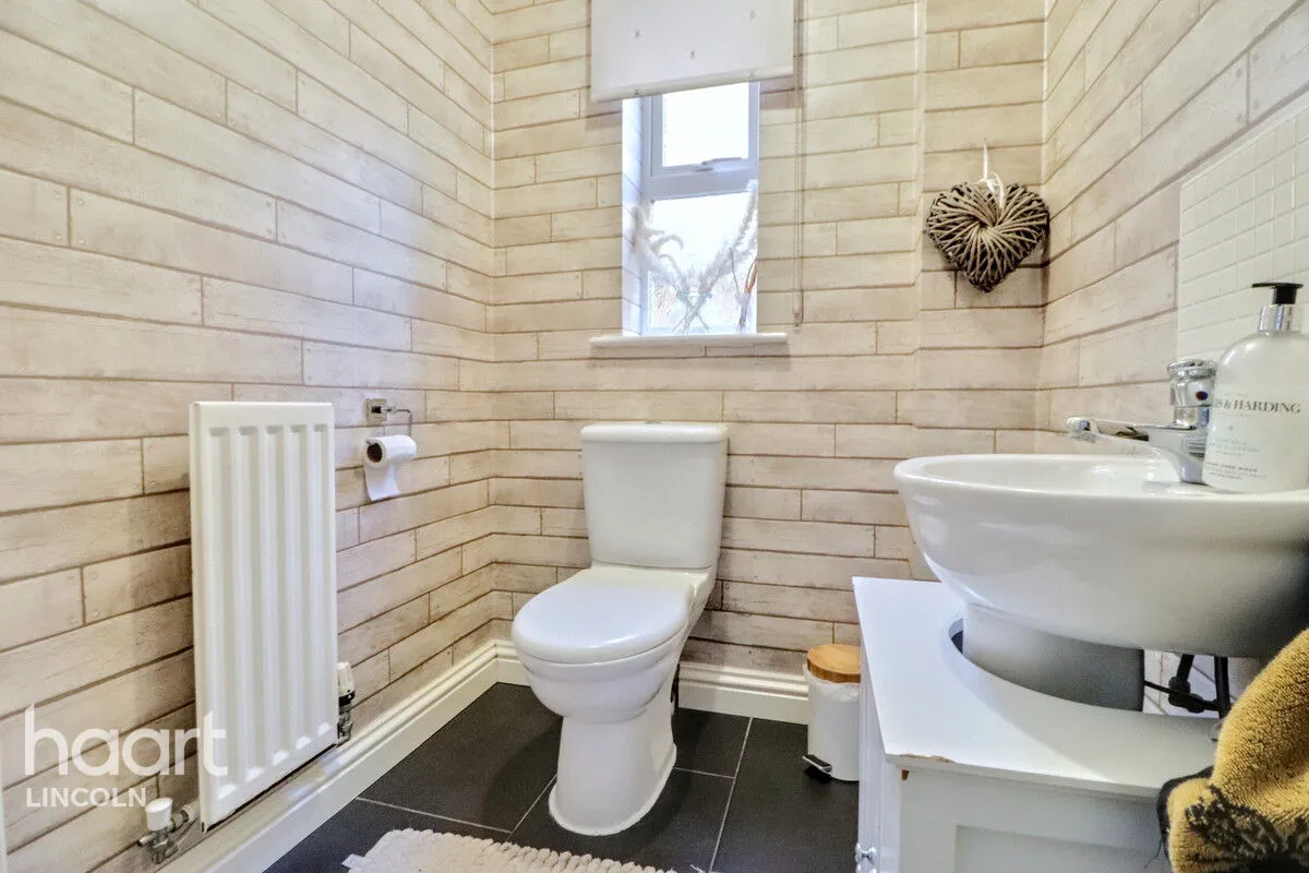 Rookery Close, Witham St Hughs, LN6, photo 15