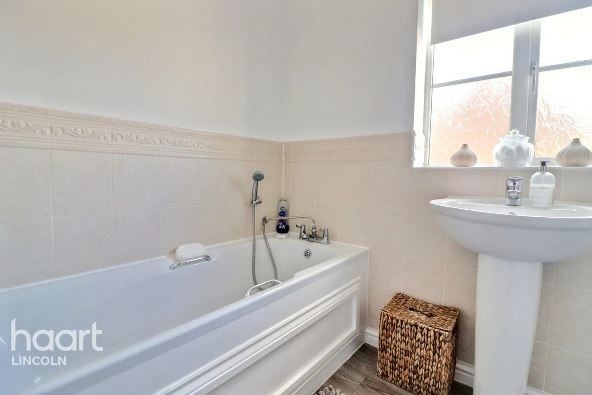 Rookery Close, Witham St Hughs, LN6, photo 14