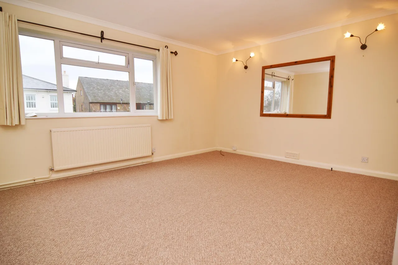 Belmont Road, Twickenham, TW2, photo 2