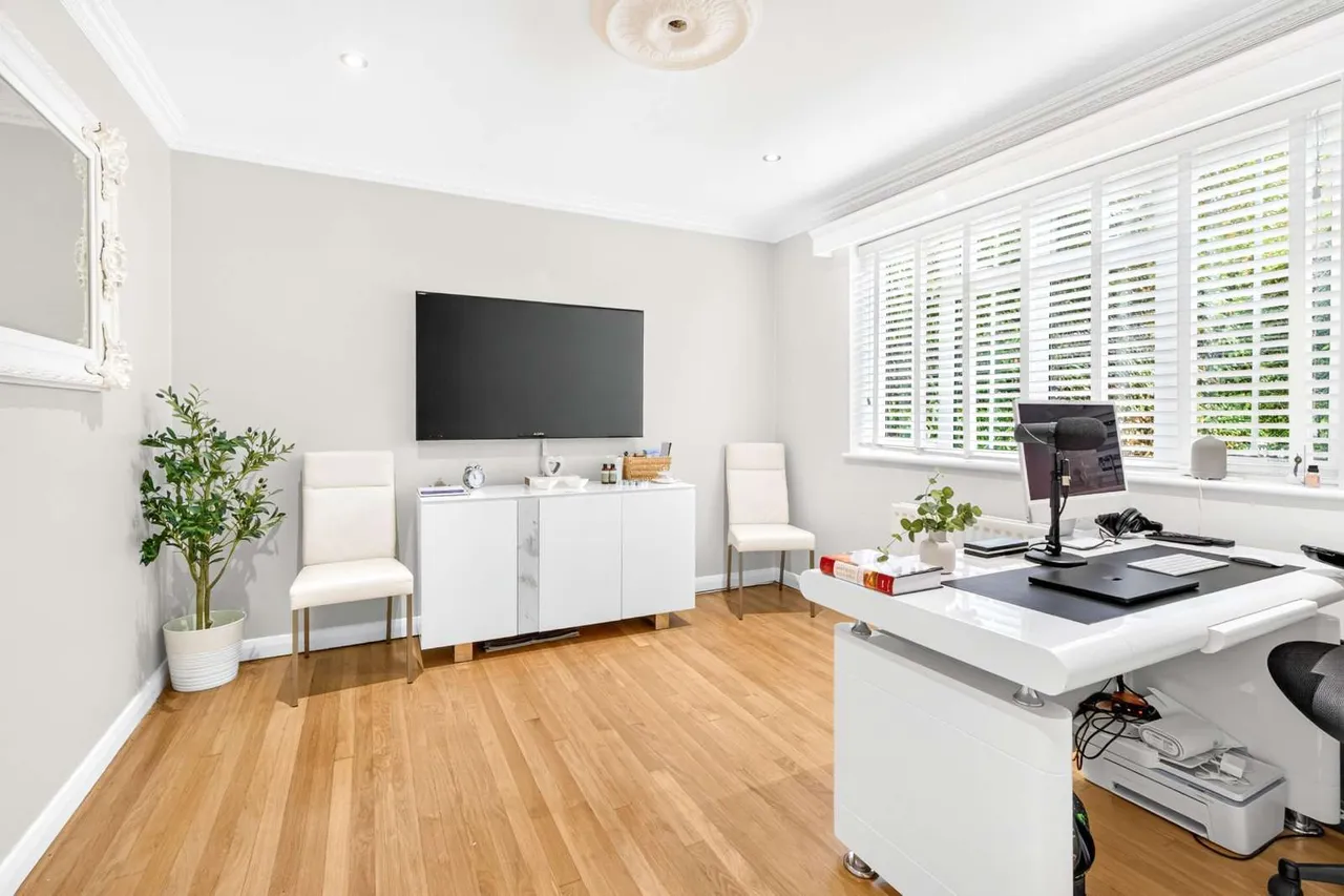 Stanmore Way, Loughton, IG10, photo 8