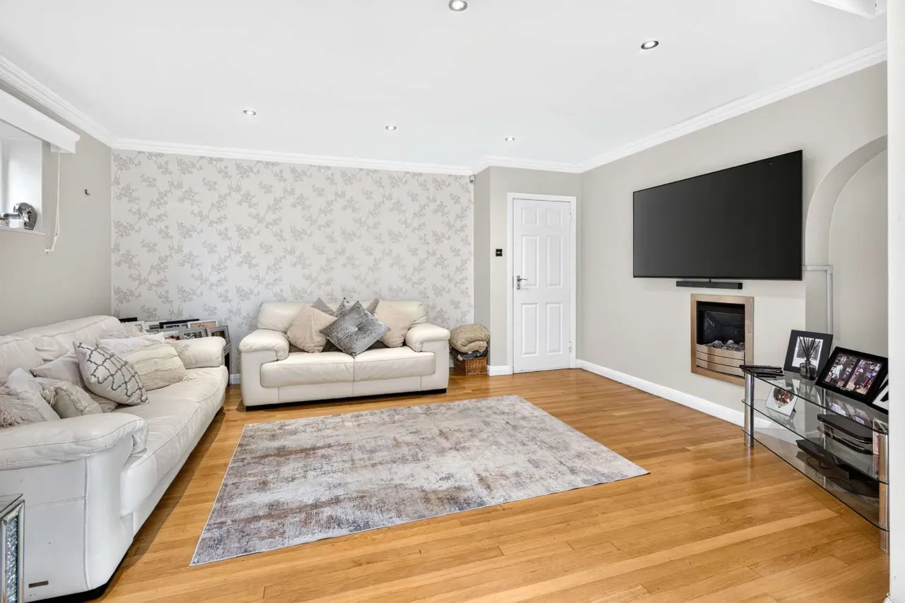Stanmore Way, Loughton, IG10, photo 5