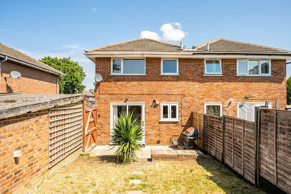 Greenlaw Place, Bletchley, Milton Keynes, Buckinghamshire, MK3 6QB, photo 15