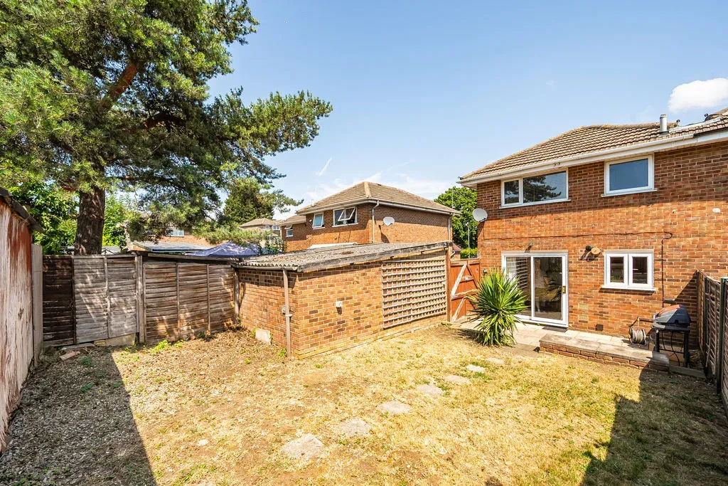 Greenlaw Place, Bletchley, Milton Keynes, Buckinghamshire, MK3 6QB, photo 6