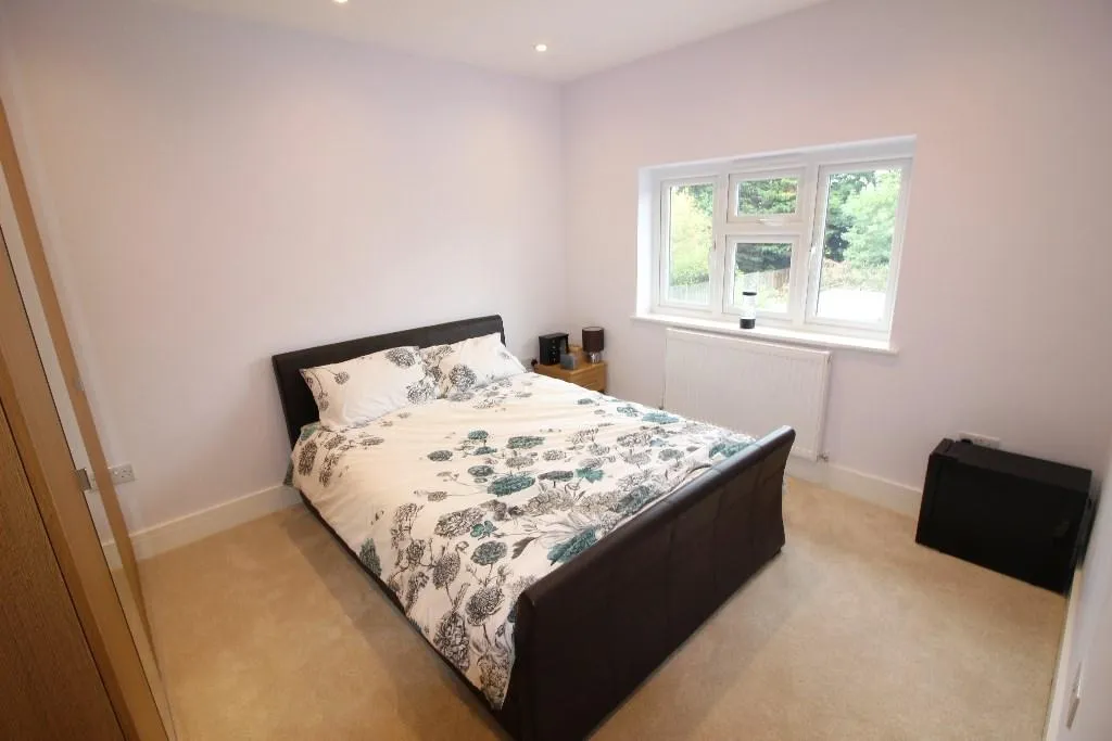 Brinkley Road, WORCESTER PARK, Surrey, Worcester Park, KT48JE, photo 7