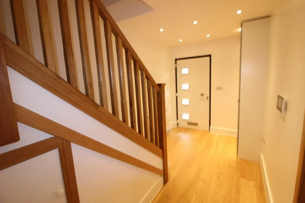 Brinkley Road, WORCESTER PARK, Surrey, Worcester Park, KT48JE, photo 2