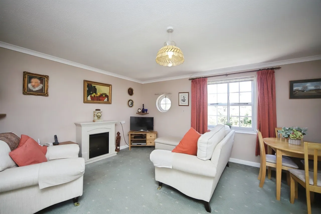 Eastgate Gardens, Taunton, photo 12