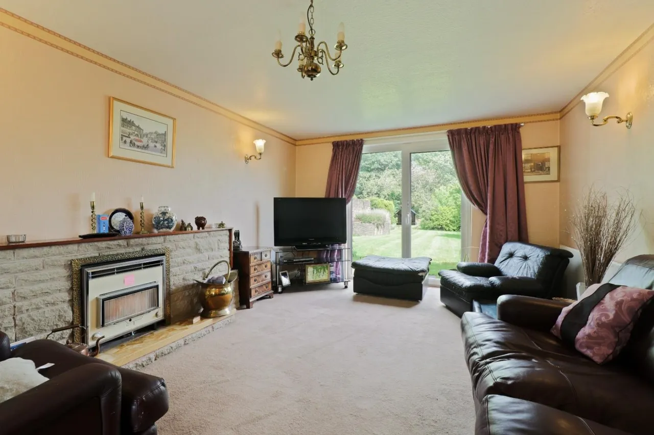 Crimicar Drive, Fulwood, Sheffield, photo 2