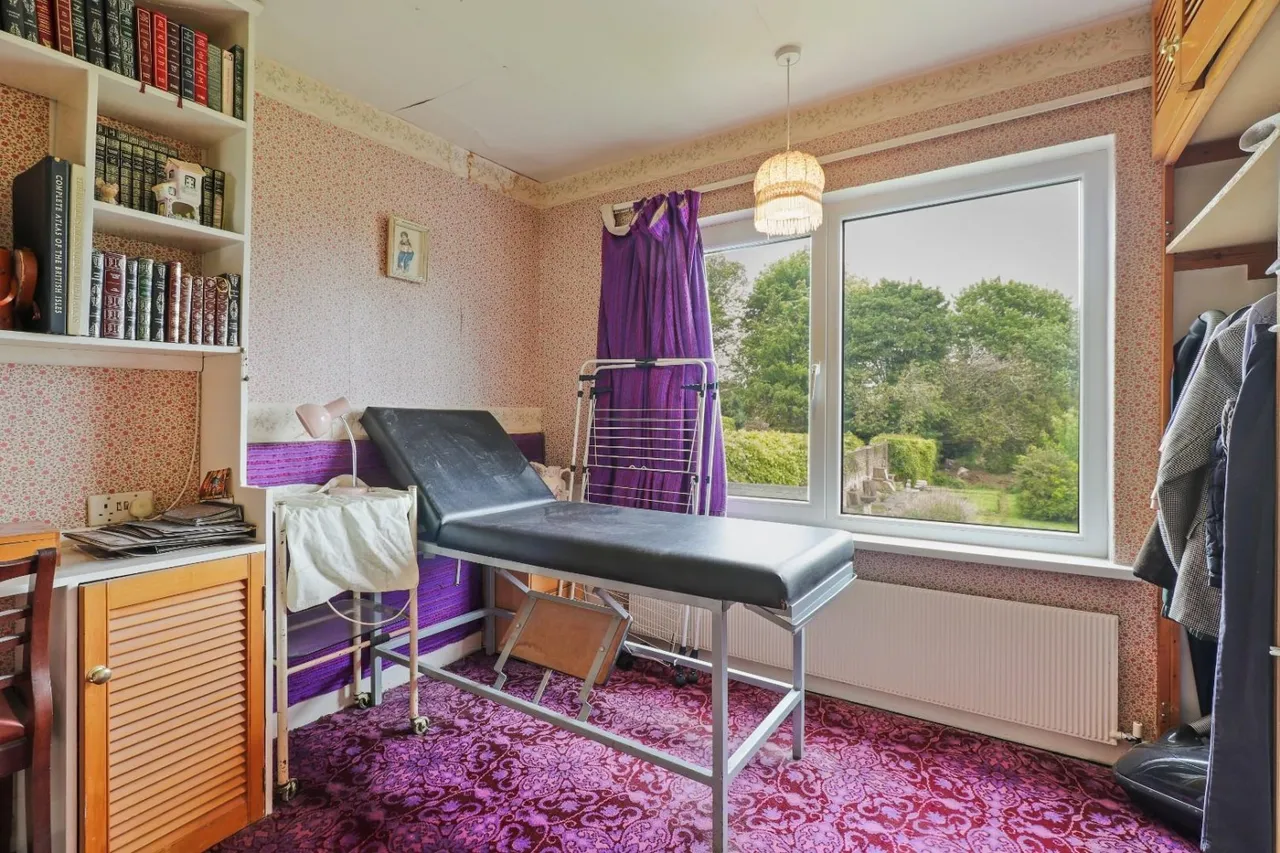 Crimicar Drive, Fulwood, Sheffield, photo 5