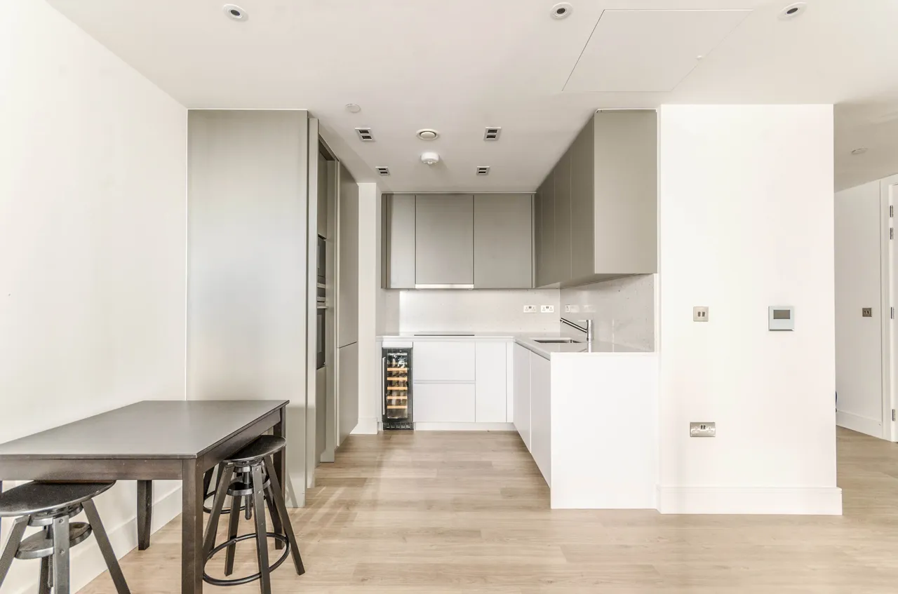 Apartment 56, Carrara Tower, 1 Bollinder Place, London, photo 11
