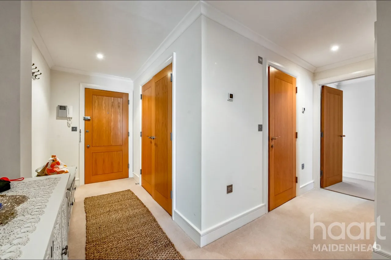 Shoppenhangers Road, Maidenhead, SL6, photo 6