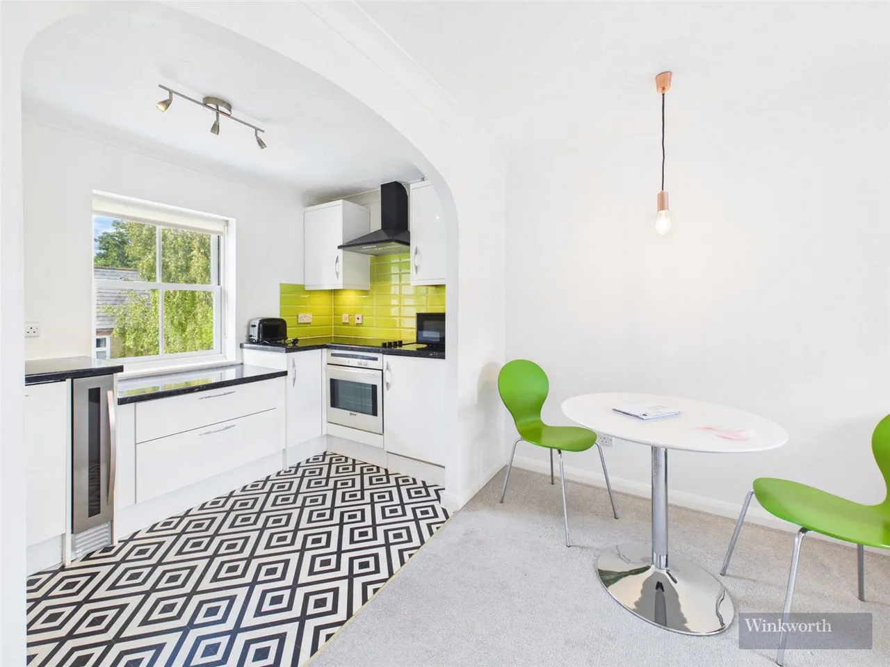Lysander Gardens, Surbiton, United Kingdom, KT6, photo 6