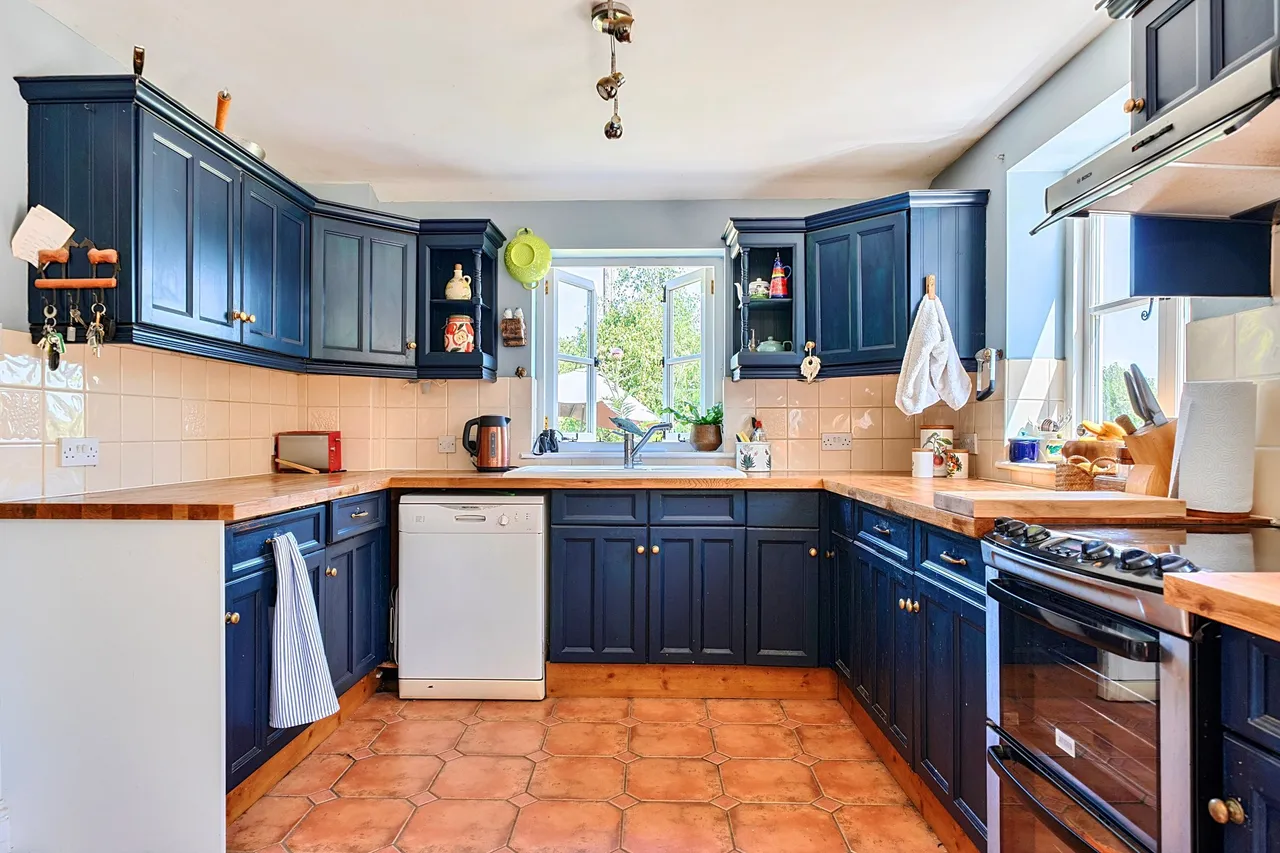 Corston, Malmesbury, SN16, photo 9