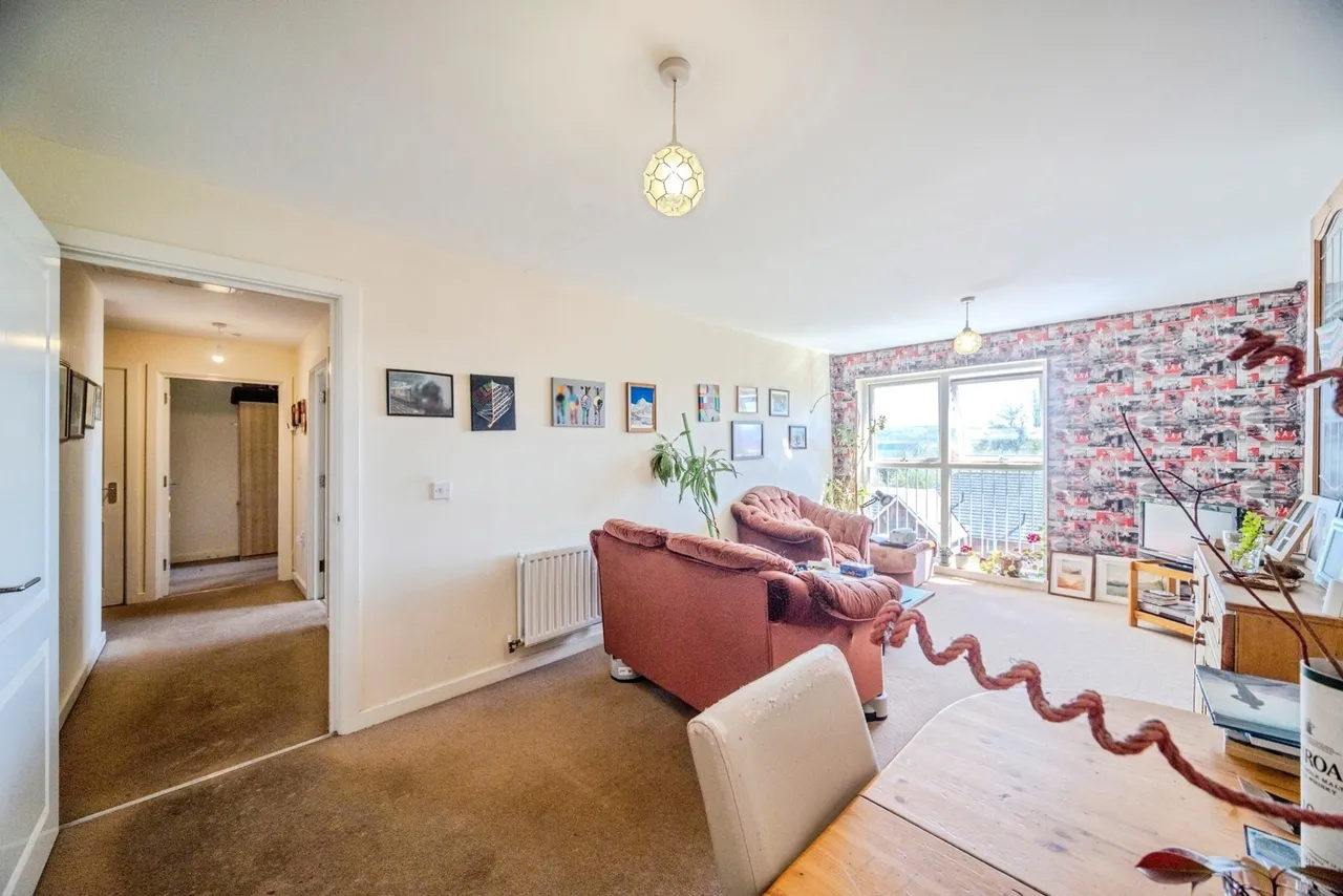 Millward Drive, Bletchley, Milton Keynes, Buckinghamshire, MK2, photo 11