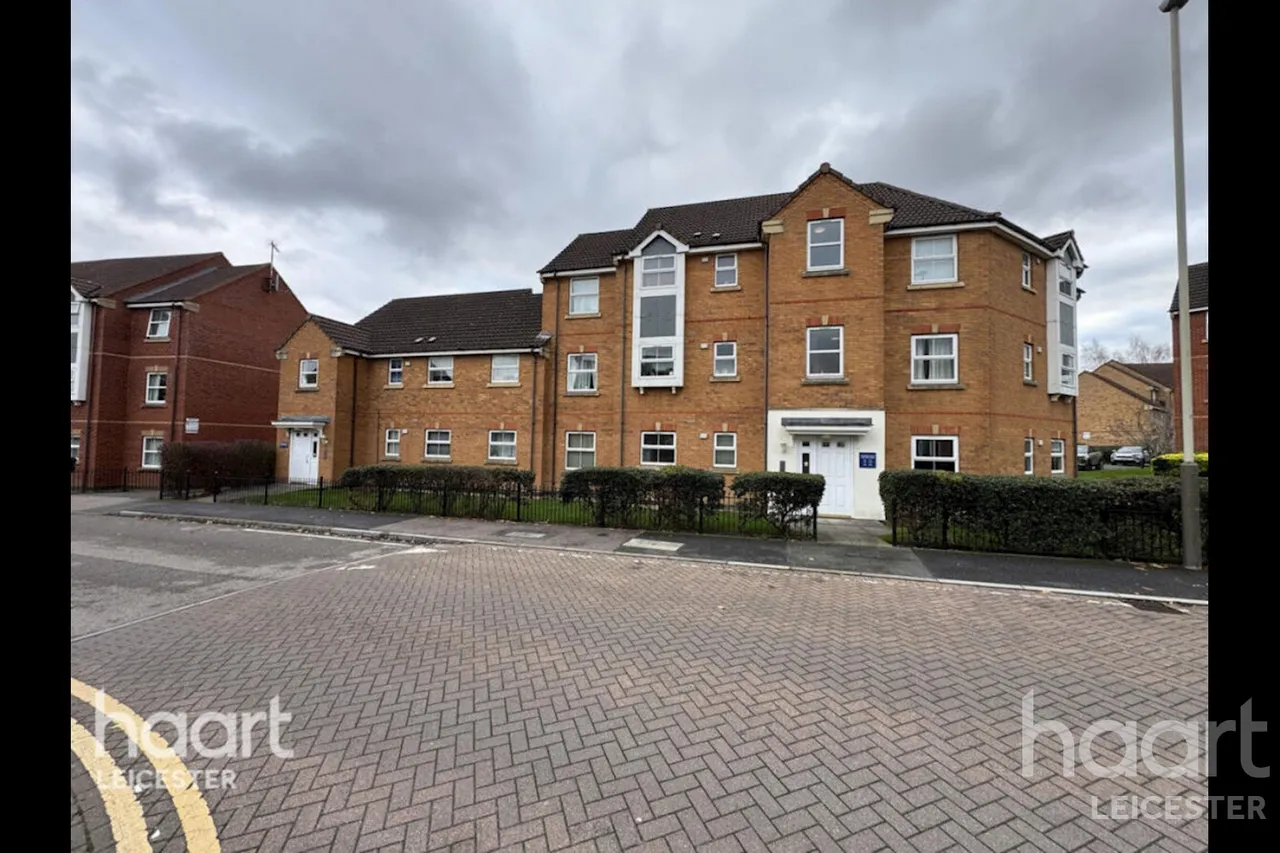 2 bed flat for sale, Strathern Road, Leicester, LE3