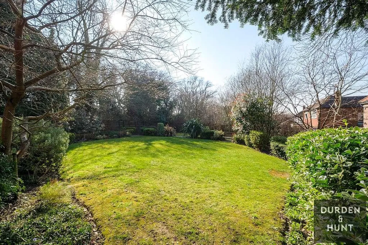 Whitehall Road, Woodford Green, IG8, photo 34